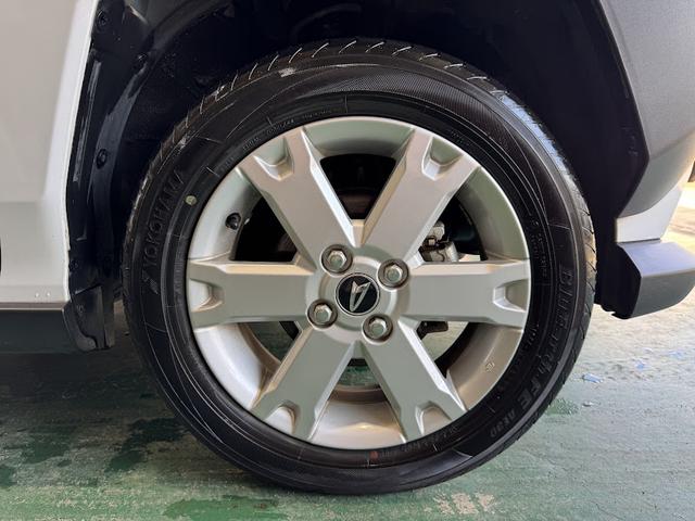 タフト Ｇ　社外ナビ　フルセグＴＶ　Ｂｌｕｅｔｏｏｔｈ　プッシュスタート　電動パーキングホールド　ステアリングスイッチ　ＬＥＤヘッドライト・フォグランプ　スカイフィールトップ（29枚目）