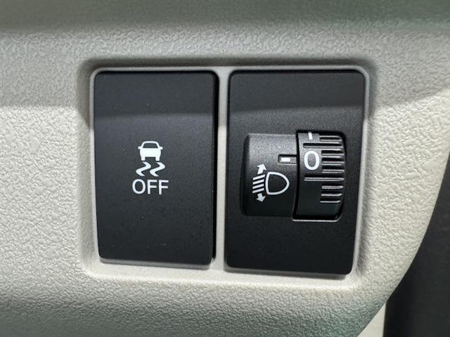 Ｎ－ＢＯＸ ベースグレード　左側パワースライドドア　社外ナビ　フルセグＴＶ　Ｂｌｕｅｔｏｏｔｈ　アダプティブクルーズコントロール　ＬＥＤヘッドライト　レーンアシスト　クリアランスソナー　オートマチックハイビーム（16枚目）