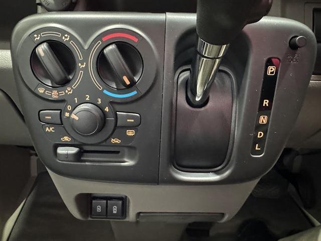 エブリイ ＰＣ　ハイルーフ　届出済未使用車　デュアルカメラブレーキサポート　キーレス・スペアキー　シートヒーター　ＬＥＤヘッドライト　オートマチックハイビーム　レーンアシスト　クリアランスソナー（8枚目）