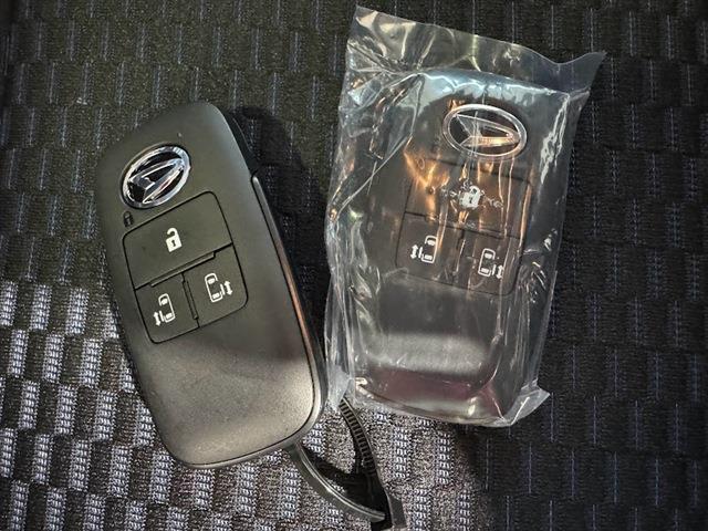 タント カスタムＸリミテッド　両側パワースライドドア　純正ディスプレイオーディオ　パノラミックビューモニター　アダプティブクルーズコントロール　シートヒーター　ＬＥＤヘッドライト・フォグランプ（12枚目）