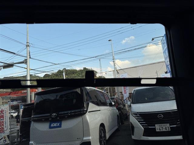 タント カスタムＸリミテッド　両側パワースライドドア　純正ディスプレイオーディオ　パノラミックビューモニター　アダプティブクルーズコントロール　シートヒーター　ＬＥＤヘッドライト・フォグランプ（19枚目）