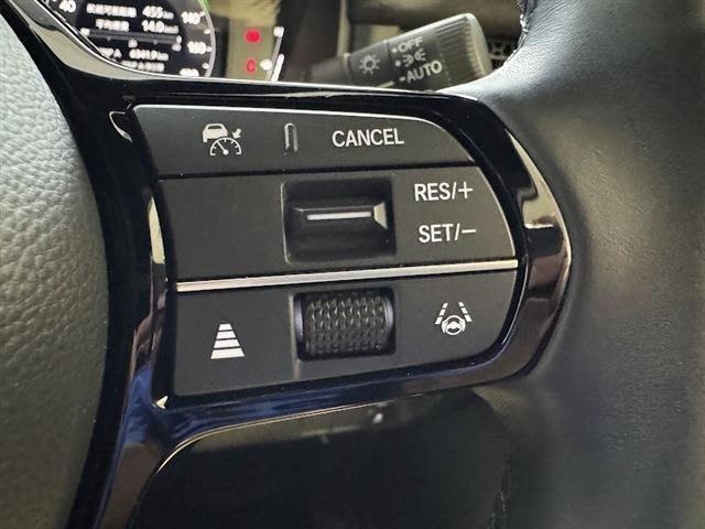 ｅ：ＨＥＶスパーダ　プレミアムライン　純正１５．６インチフリップダウンモニター　フルセグＴＶ　Ｂｌｕｅｔｏｏｔｈ　全方位モニター　両側パワースライドドア　ホンダセンシング　アダプティブクルーズコントロール　ＥＴＣ車載器　ＬＥＤヘッドライト（画像26）