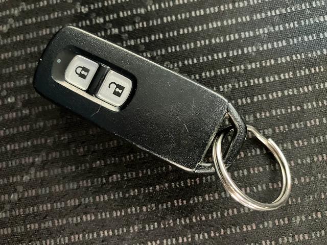 Ｎ－ＯＮＥ プレミアム・Ｌパッケージ　プッシュスタート　純正オーディオ　ワンセグＴＶ　プッシュスタート　ＥＴＣ車載器　　アイドリングストップ　ウィンカーミラー　ＨＩＤヘッドライト（18枚目）