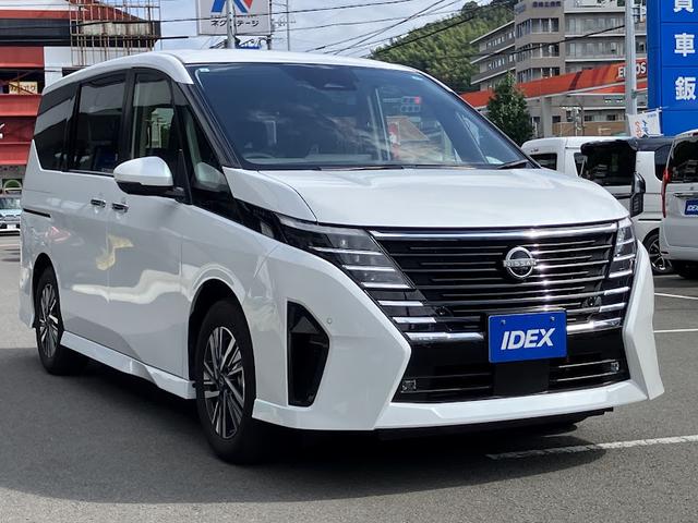 セレナ e-パワー ハイウェイスターV 両側パワースライドドア 12.3インチディスプレイオーディオ 全方位モニター プロパイロット インテリジェントルームミラー プッシュスタート ETC2.0車載器(7枚目)
