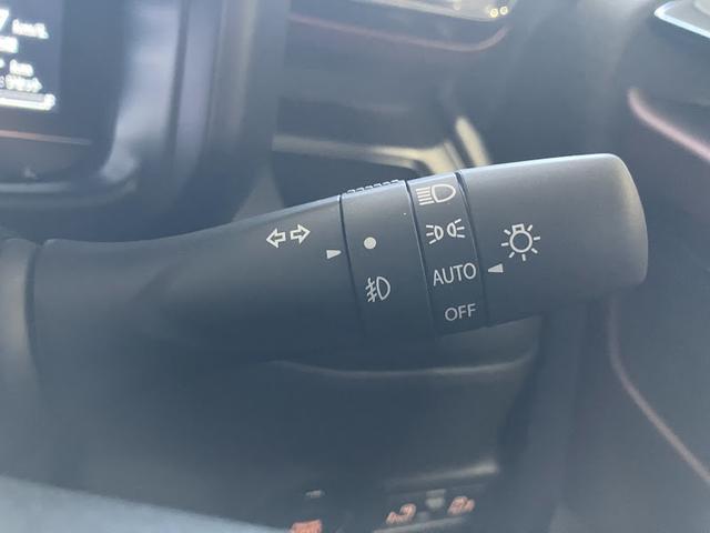 スペーシアカスタム ハイブリッドXS 全方位モニター付きディスプレイオーディオ 両側パワースライドドア ステアリングヒーター シートヒーター ヘッドアップディスプレイ フルセグTV アダプティブクルーズコントロール(32枚目)