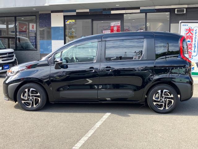 シエンタ ハイブリッドZ 10.5インチディスプレイオーディオ 両側パワースライドドア フルセグTV ナビ パノラミックモニター ブラインドスポットモニター メーカーオプションアルミホイール(4枚目)