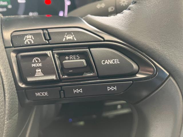 シエンタ ハイブリッドZ 10.5インチディスプレイオーディオ 両側パワースライドドア フルセグTV ナビ パノラミックモニター ブラインドスポットモニター メーカーオプションアルミホイール(26枚目)