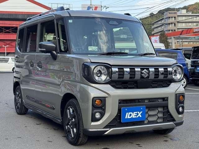 スペーシアギア ハイブリッドＸＺ　全方位モニター付きディスプレイオーディオ／両側パワースライドドア　アダプティブクルーズコントロール／ヘッドアップディスプレイ／スズキセーフティサポート／オットマン（8枚目）