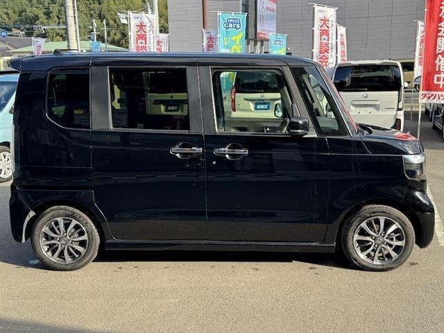 Ｎ－ＢＯＸカスタム ベースグレード　左側パワースライドドア　純正ナビ　フルセグＴＶ　Ｂｌｕｅｔｏｏｔｈ　アダプティブクルーズコントロール　ＬＥＤヘッドライト・シーケンシャルターンランプ（9枚目）