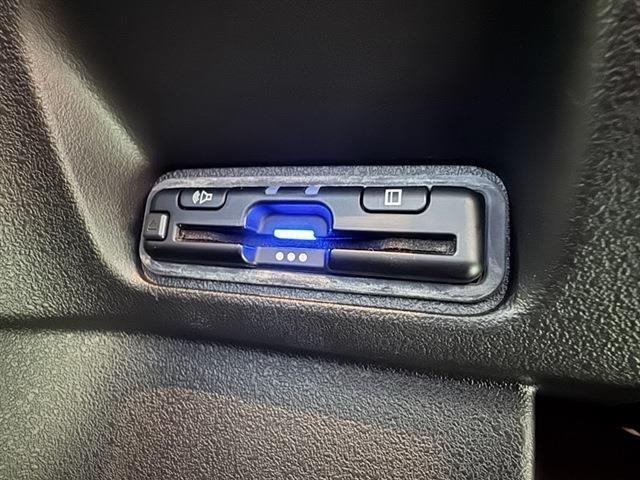 Ｎ－ＢＯＸカスタム ベースグレード　左側パワースライドドア　純正ナビ　フルセグＴＶ　Ｂｌｕｅｔｏｏｔｈ　アダプティブクルーズコントロール　ＬＥＤヘッドライト・シーケンシャルターンランプ（25枚目）