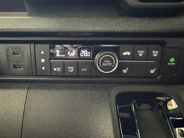 Ｎ－ＢＯＸカスタム ベースグレード　左側パワースライドドア　純正ナビ　フルセグＴＶ　Ｂｌｕｅｔｏｏｔｈ　アダプティブクルーズコントロール　ＬＥＤヘッドライト・シーケンシャルターンランプ（28枚目）