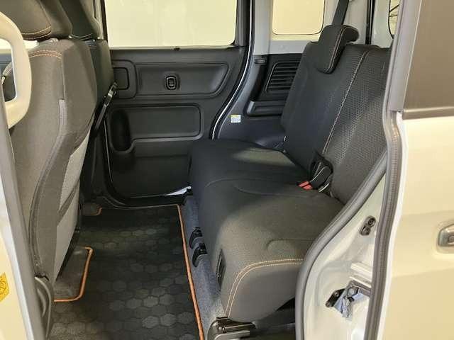 スペーシアギア ハイブリッドＸＺ　両側パワースライドドア／社外ディスプレイオーディオ／バックモニター／アイドリングストップ／ＬＥＤヘッドライト・フォグランプ／シートヒーター／クリアランスソナー／レーンアシスト（14枚目）