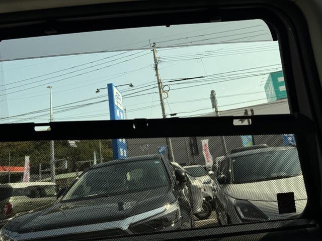 シエンタ ハイブリッドＺ　両側パワースライドドア　純正１０．５インチディスプレイオーディオ　バックモニター　ドライブレコーダー　シートヒーター　７人乗り（32枚目）