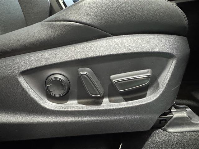 �y�p���[�V�[�g�z�{�^�����삾���ōׂ����V�[�g�������\�B���K�ȃh���C�u�|�W�V�������ȒP�ɐݒ�ł��܂��B