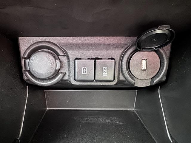 スイフト ハイブリッドＭＺ　全宝モニター付きディスプレイオーディオ　フルセグＴＶ　Ｂｌｕｅｔｏｏｔｈ　スズキセーフティサポート　アダプティブクルーズコントロール　ＬＥＤヘッドライト・フォグランプ（28枚目）