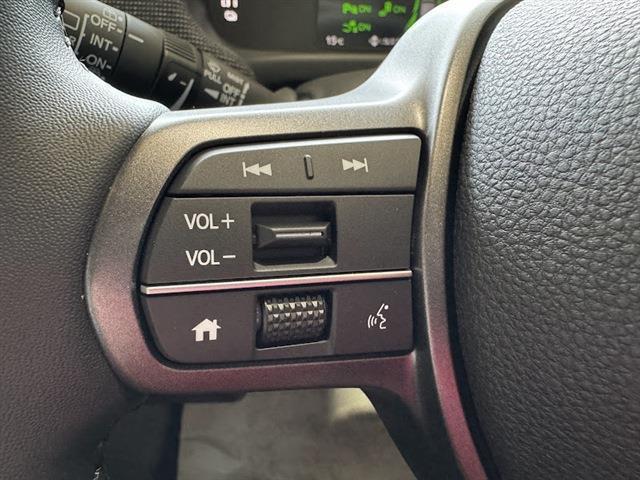 フリード ｅ：ＨＥＶエアー　ＥＸ　両側パワースライドドア　ホンダセンシング　純正ディスプレイオーディオ　フルセグＴＶ　Ｂｌｕｅｔｏｏｔｈ　ＥＴＣ車載器　アダプティブクルーズコントロール　クリアランスソナー（20枚目）