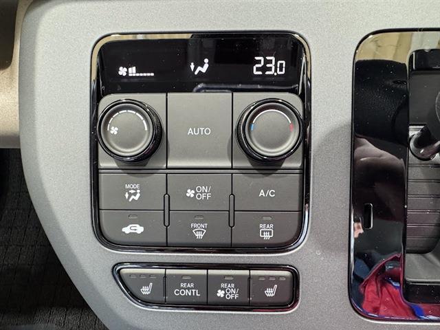 フリード ｅ：ＨＥＶエアー　ＥＸ　両側パワースライドドア　ホンダセンシング　純正ディスプレイオーディオ　フルセグＴＶ　Ｂｌｕｅｔｏｏｔｈ　ＥＴＣ車載器　アダプティブクルーズコントロール　クリアランスソナー（29枚目）