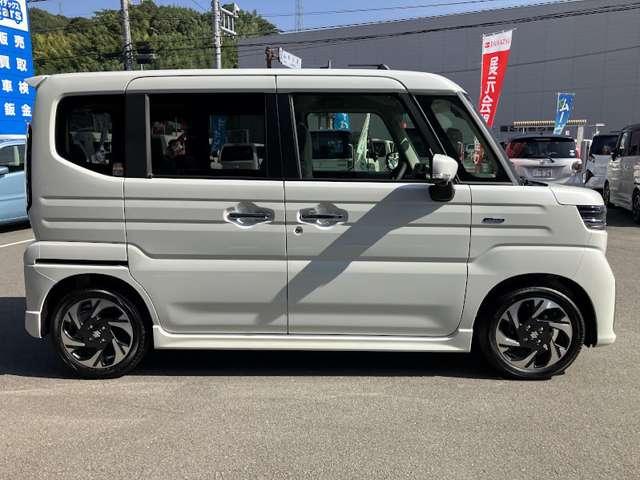 スペーシアカスタム ハイブリッドＸＳ　全方位モニター付きディスプレイオーディオ　両側パワースライドドア　アダプティブクルーズコントロール　フルセグＴＶ　ステアリングヒーター　シートヒーター（7枚目）