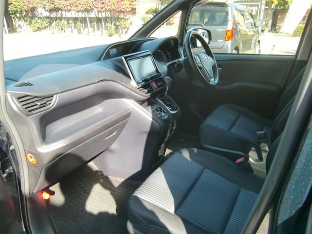 ヴォクシー ＺＳ　煌　純正９インチナビ　フルセグ　後席１１インチフィリップダウンモニター　Ｂｌｕｅｔｏｏｔｈオーディオ　両側パワースライドドア　ＬＥＤヘッドライト　ＥＴＣ　プッシュスタート　スマートキー　オートエアコン（24枚目）