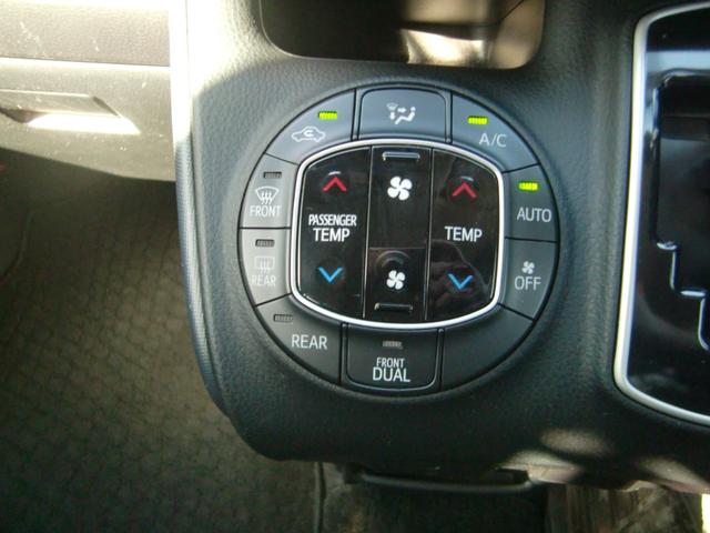 ヴォクシー ＺＳ　煌　純正９インチナビ　フルセグ　後席１１インチフィリップダウンモニター　Ｂｌｕｅｔｏｏｔｈオーディオ　両側パワースライドドア　ＬＥＤヘッドライト　ＥＴＣ　プッシュスタート　スマートキー　オートエアコン（28枚目）