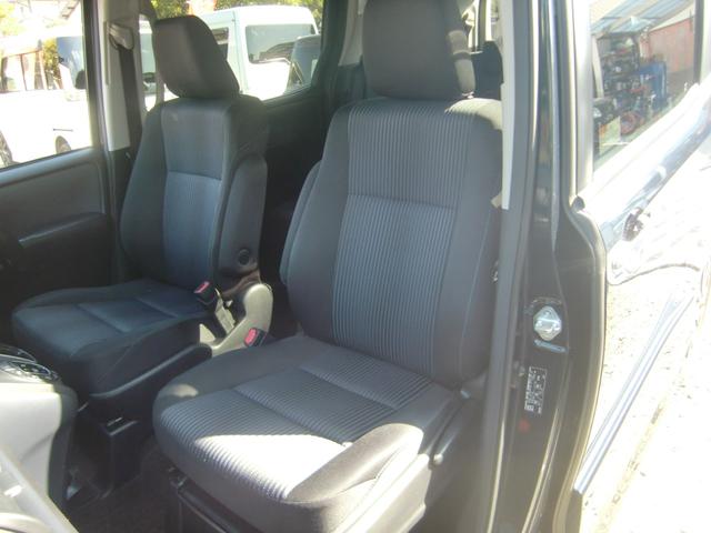 ヴォクシー ＺＳ　煌　純正９インチナビ　フルセグ　後席１１インチフィリップダウンモニター　Ｂｌｕｅｔｏｏｔｈオーディオ　両側パワースライドドア　ＬＥＤヘッドライト　ＥＴＣ　プッシュスタート　スマートキー　オートエアコン（51枚目）