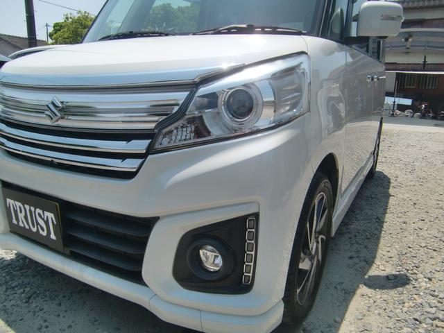 スペーシアカスタム ＸＳターボ　後期型　純正ナビ　Ｂｌｕｅｔｏｏｔｈ　全方位モニター　両側パワースライドドア　シートヒーター　デュアルカメラ　ブレーキサポート　衝突軽減　プッシュスタート　ＨＩＤ　フォグランプ　ＥＴＣ　純正アルミ（10枚目）