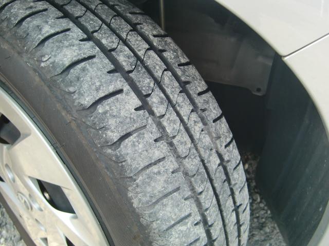 アクア Ｓ　純正ナビ　フルセグ　Ｂｌｕｅｔｏｏｔｈオーディオ　バックカメラ　ＥＴＣ　３６０度ドライブレコーダー　オートエアコン　ＨＩＤ　オートライト　オートハイビーム　衝突軽減　はみ出し防止　クリアランスソナー（24枚目）