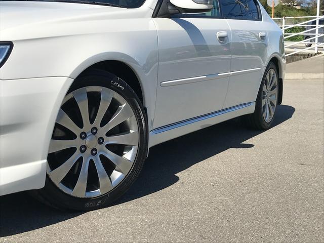 レガシィＢ４ ３．０ＲスペックＢ　後期・３Ｌ・水平対向６気筒・ビルシュタイン・パドルシフト・ＳＩドライブ・純正１８アルミ・黒皮電動シートワンオーナー（16枚目）