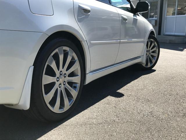 レガシィＢ４ ３．０ＲスペックＢ　後期・３Ｌ・水平対向６気筒・ビルシュタイン・パドルシフト・ＳＩドライブ・純正１８アルミ・黒皮電動シートワンオーナー（17枚目）