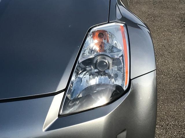 フェアレディＺ ベースグレード　トラストマフラー・キセノンライト・純正アルミ・純正ナビ・Ｂカメラ・ＥＴＣ（12枚目）