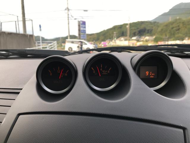 フェアレディＺ ベースグレード　トラストマフラー・キセノンライト・純正アルミ・純正ナビ・Ｂカメラ・ＥＴＣ（28枚目）