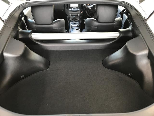 フェアレディZ バージョンST 純正ナビTV・ハーフレザーシート・BOSEサウンド・純正19アルミ・大型キャリパー・7速パドルシフト(30枚目)