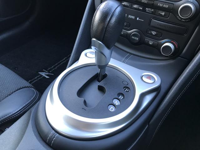 フェアレディZ バージョンST 純正ナビTV・ハーフレザーシート・BOSEサウンド・純正19アルミ・大型キャリパー・7速パドルシフト(37枚目)