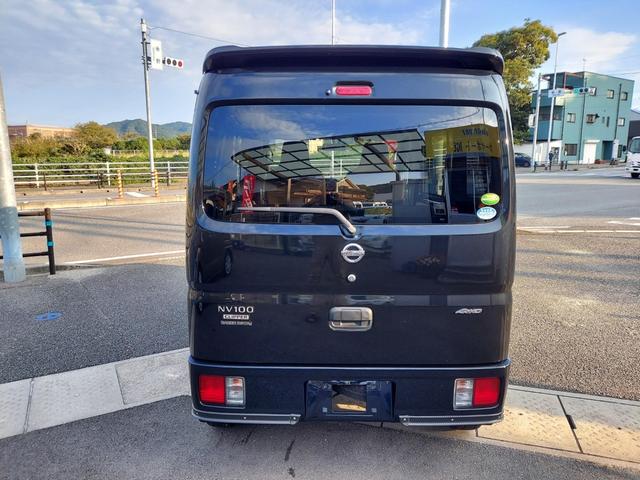 ＮＶ１００クリッパーバン ＤＸ　ハイルーフ　５ＡＧＳ車　４ＷＤ　オートマ　フル装備　ＤＶＤナビ　ワンセグ　社外タコメーター　ＬＥＤライト　ＥＴＣ　リヤスポイラー　社外アルミ付（6枚目）