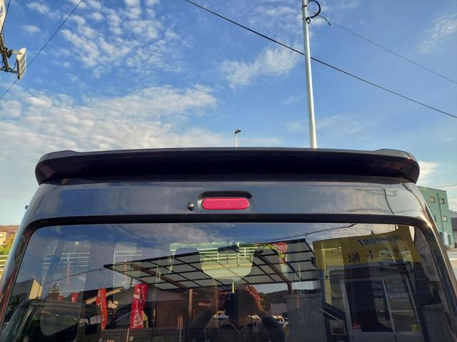 ＮＶ１００クリッパーバン ＤＸ　ハイルーフ　５ＡＧＳ車　４ＷＤ　オートマ　フル装備　ＤＶＤナビ　ワンセグ　社外タコメーター　ＬＥＤライト　ＥＴＣ　リヤスポイラー　社外アルミ付（10枚目）