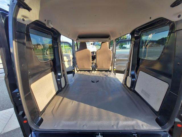 ＮＶ１００クリッパーバン ＤＸ　ハイルーフ　５ＡＧＳ車　４ＷＤ　オートマ　フル装備　ＤＶＤナビ　ワンセグ　社外タコメーター　ＬＥＤライト　ＥＴＣ　リヤスポイラー　社外アルミ付（24枚目）