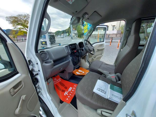 エブリイ PAリミテッド ハイルーフ 5AGS車 オートマ エアコン パワステ 2nd発信 記録簿 禁煙車 ETC キーレス(18枚目)