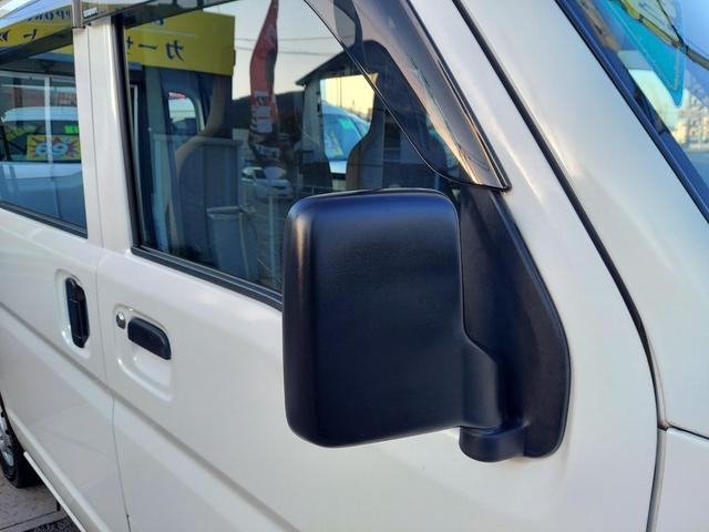 エブリイ ＰＡ　ハイルーフ　５ＡＧＳ車　４ＷＤ　オートマ　エアコン　２ｎｄ発進　スタッドレスタイヤ　タイヤチェーン　左リヤインナー小歪み　切り替え式４ＷＤ（13枚目）