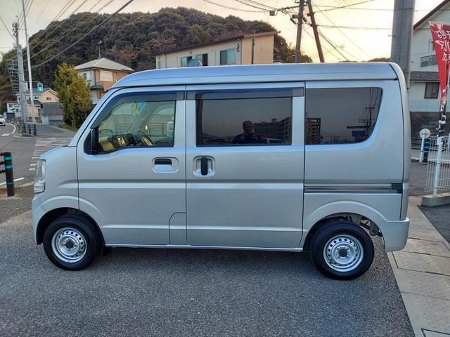 ���X�̎ԗ��͓����E�O���Ƃ��ɂ���蒸�����q�l�̎����l���ăs�b�J�s�J�Ɏd�グ�ēW�����Ă���܂��I�����x�����X�̏�A���Ԃ����m�F�������I