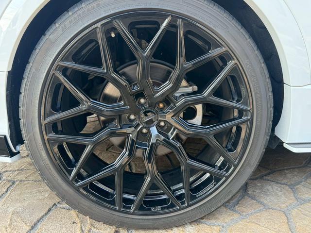 AUDI Q8 55TFSI QUATTRO DEBUT PACKAGE LUXURY