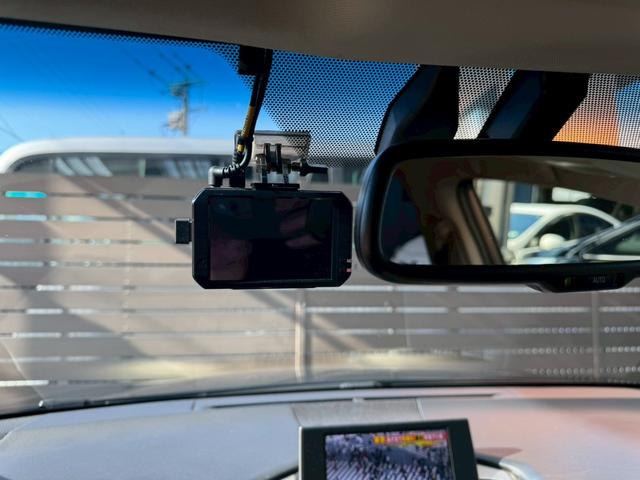 ＮＸ ＮＸ３００ｈ　サンルーフ　黒革シート　全方位モニター　パワーバックドア　ハンドルヒーター　ルーフレール　純正マット　ナビ走行中ＯＫ　３眼ＬＥＤライト（23枚目）