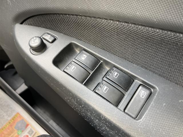ムーヴ カスタム　Ｘ　ナビ　ＴＶ　ＨＩＤ　ＬＥＤヘッドランプ　スマートキー　アイドリングストップ　電動格納ミラー　ベンチシート　ＣＶＴ　盗難防止システム　ＡＢＳ　ＣＤ　ＤＶＤ再生　Ｂｌｕｅｔｏｏｔｈ　アルミホイール（10枚目）