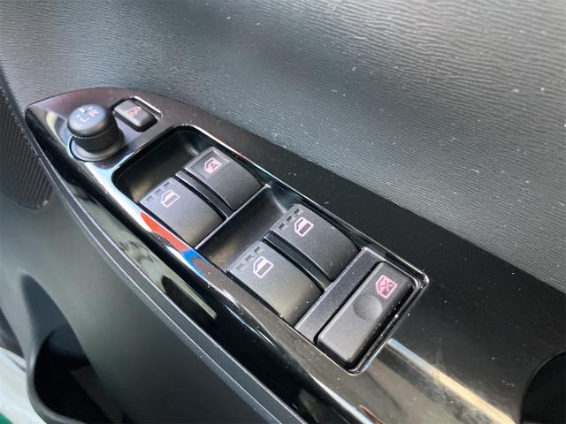 タント カスタムＲＳ　トップエディションＳＡ　ＥＴＣ　バックカメラ　両側電動スライドドア　ナビ　ＴＶ　衝突被害軽減システム　ＬＥＤヘッドランプ　スマートキー　アイドリングストップ　電動格納ミラー　ベンチシート　ＣＶＴ　盗難防止システム　ＡＢＳ（11枚目）