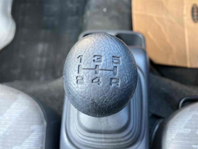 キャリイトラック ＫＵ　４ＷＤ　ＭＴ　エアコン　パワーステアリング（22枚目）