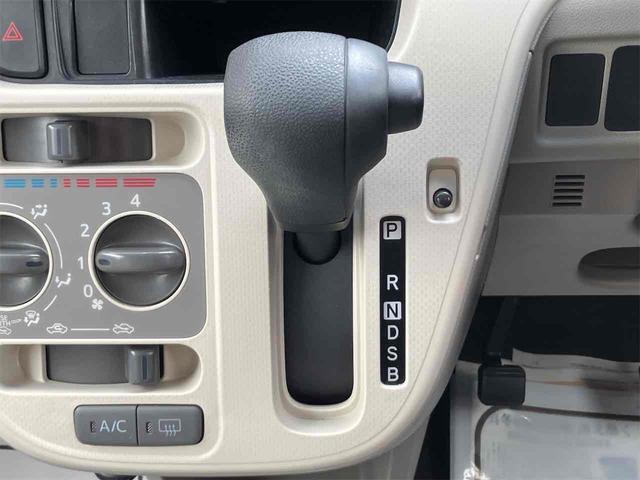 ムーヴ Ｌ　ＳＡＩＩＩ　クリアランスソナー　衝突被害軽減システム　オートマチックハイビーム　キーレスエントリー　アイドリングストップ　電動格納ミラー　ベンチシート　ＣＶＴ　盗難防止システム　ＡＢＳ　ＥＳＣ　ＣＤ（6枚目）