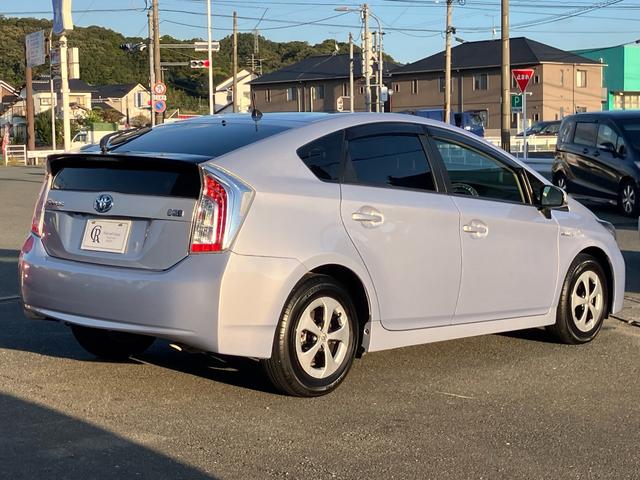 プリウス S ☆新品バッテリー交換☆新品ワイパー交換☆新品ACフィルター交換☆オイル、オイルエレメント(ワコーズ)交換☆フルセグナビ☆バックカメラ☆ETC☆内外装クリーニング済☆ポリマーコート済(16枚目)