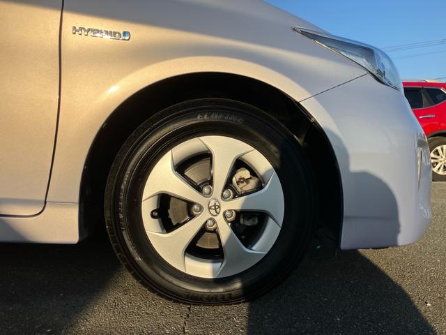 プリウス S ☆新品バッテリー交換☆新品ワイパー交換☆新品ACフィルター交換☆オイル、オイルエレメント(ワコーズ)交換☆フルセグナビ☆バックカメラ☆ETC☆内外装クリーニング済☆ポリマーコート済(19枚目)