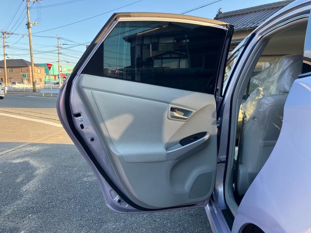 プリウス S ☆新品バッテリー交換☆新品ワイパー交換☆新品ACフィルター交換☆オイル、オイルエレメント(ワコーズ)交換☆フルセグナビ☆バックカメラ☆ETC☆内外装クリーニング済☆ポリマーコート済(33枚目)