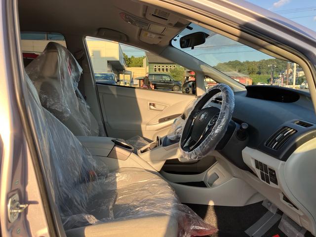 プリウス S ☆新品バッテリー交換☆新品ワイパー交換☆新品ACフィルター交換☆オイル、オイルエレメント(ワコーズ)交換☆フルセグナビ☆バックカメラ☆ETC☆内外装クリーニング済☆ポリマーコート済(39枚目)