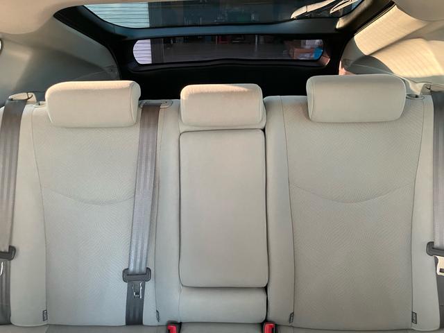 プリウス S ☆新品バッテリー交換☆新品ワイパー交換☆新品ACフィルター交換☆オイル、オイルエレメント(ワコーズ)交換☆フルセグナビ☆バックカメラ☆ETC☆内外装クリーニング済☆ポリマーコート済(58枚目)